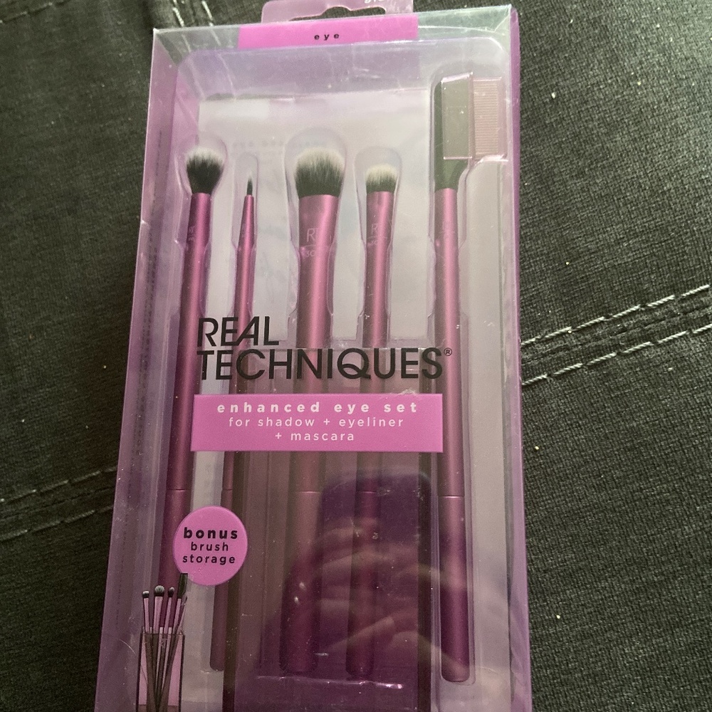 Real Techniques Makeup Brushes